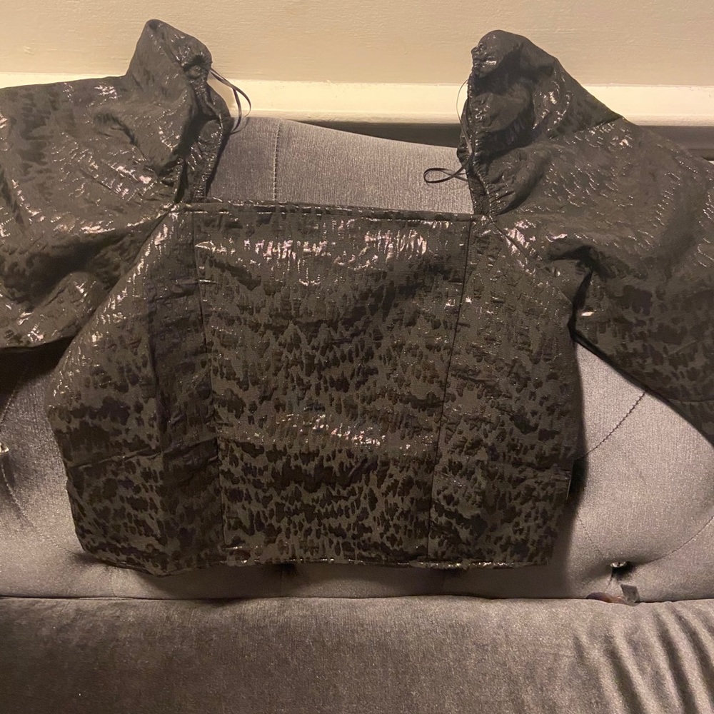 H&M puffer top
